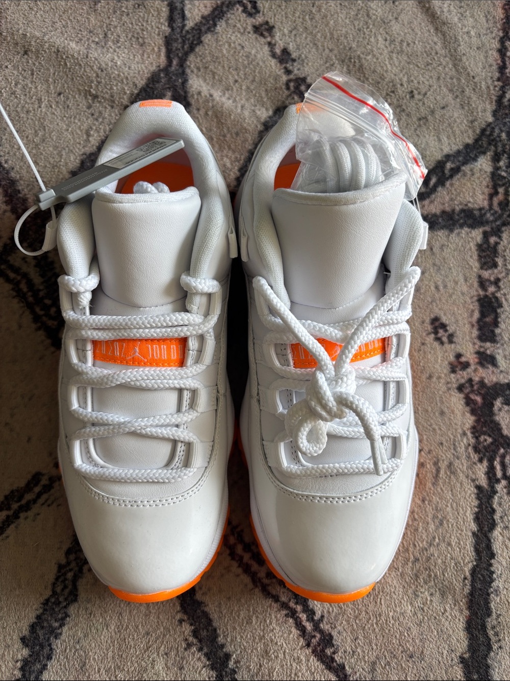 AIR JORDAN 11 LOW WMNS "Bright Citrus" AH7860 139